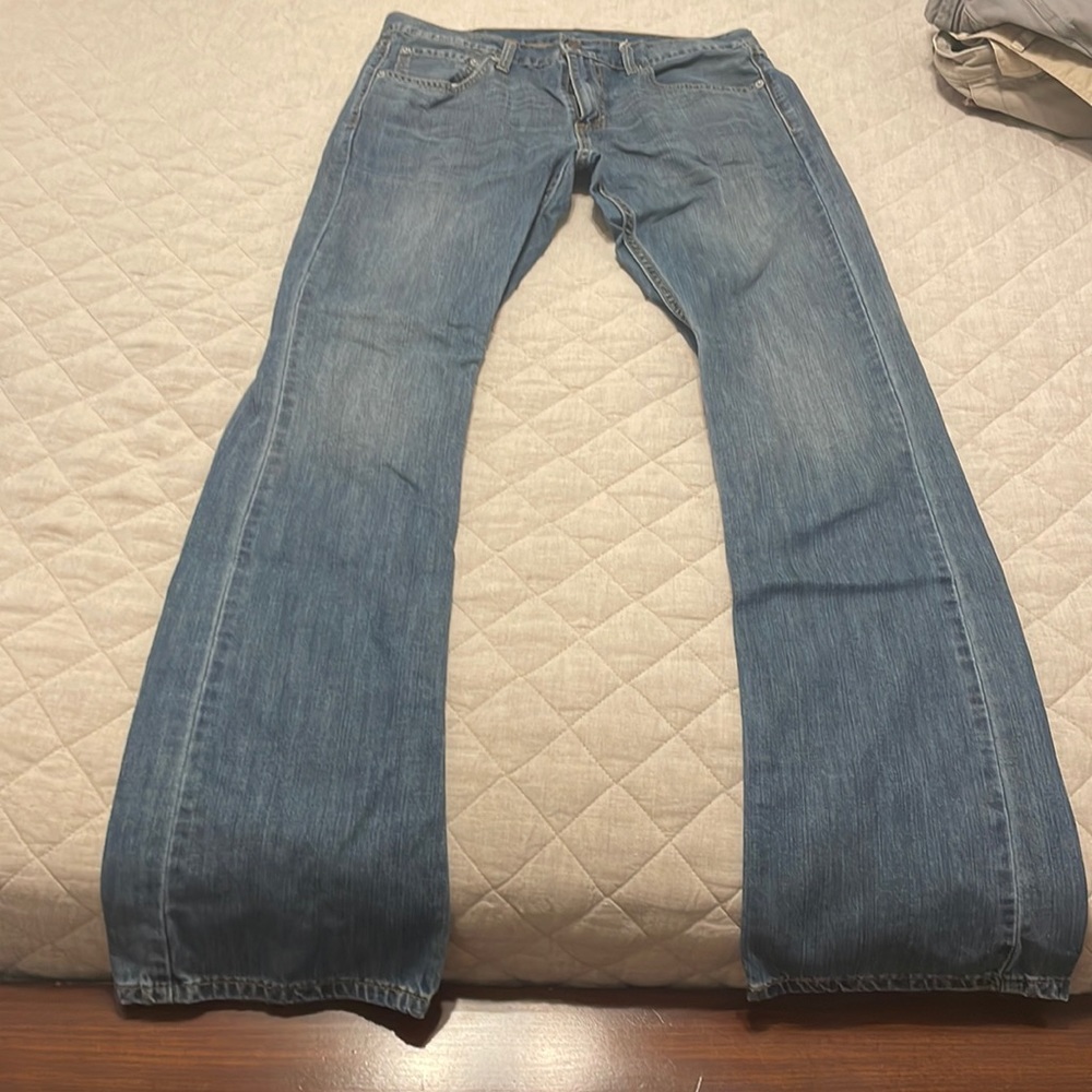 Levi Strauss 527
